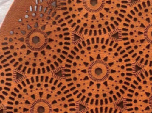 Ukázka průmyslového značení produktem Green Laser HGTECH LSG